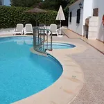 Elisabet Villa *